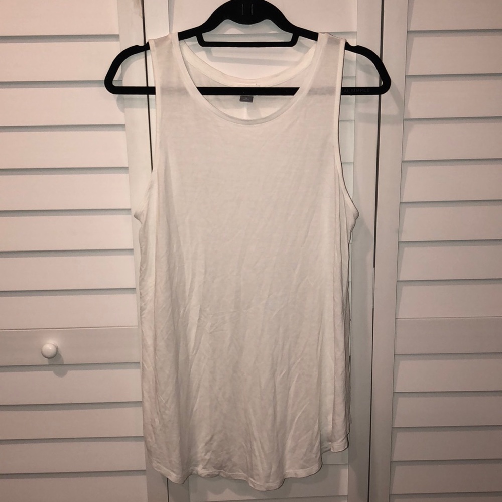 Old navy basic white tank top
